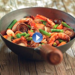 Langostinos y verduras wok