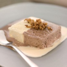 Receta de Bicolor helado con almendra caramelizada