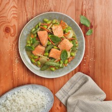 Receta de Curry verde de salmón con verduras