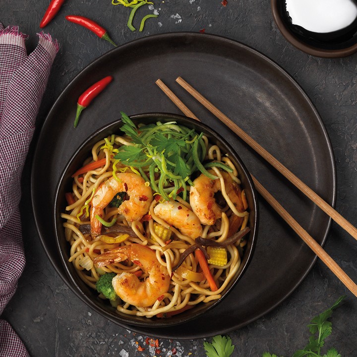 Ta Chow mein de Langostinos (Noodles o fideos chinos fritos con langostinos)