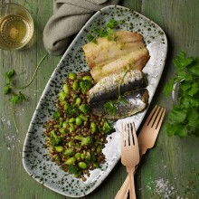 Receta de Sardinas con veggiemix de lentejas, quinoa y bulgur con nueces