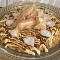 Okonomiyaki amb carpaccio de pop