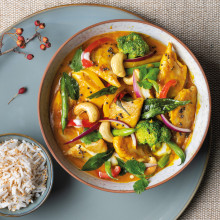 Receta de Curry vegano de verduras, Rebeldes de corral y leche de coco